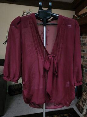 NWT Decree burgundy bow tie front sheer blouse sz small